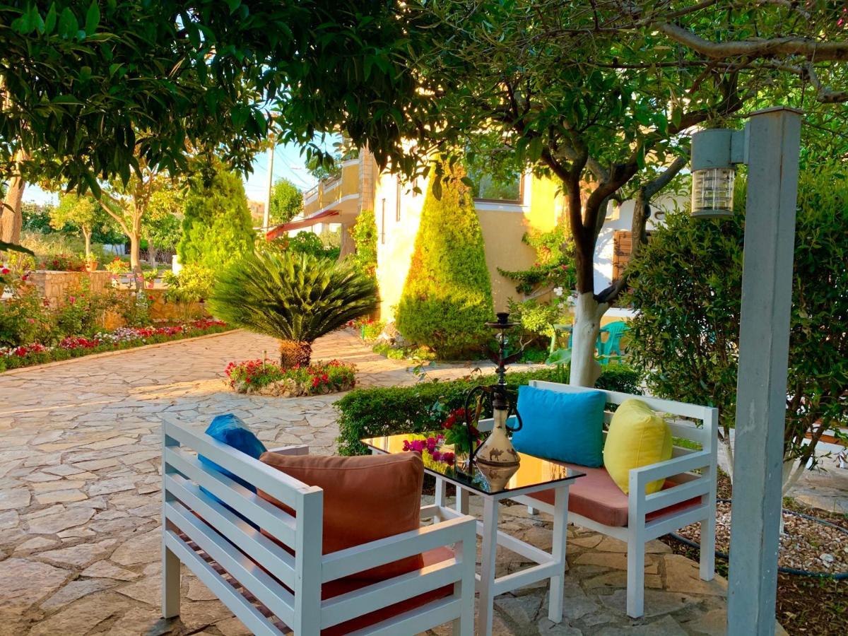 Flower Garden Villa Ксаміл Екстер'єр фото